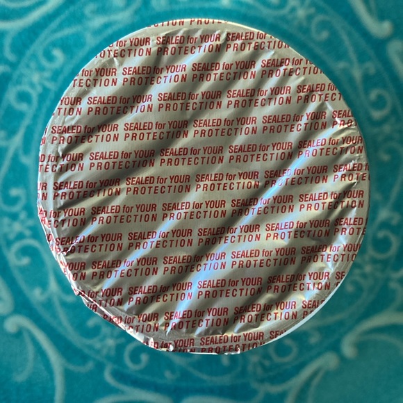 Cosmo Unopened Avocado Body Creme Intense Hyde - Picture 6 of 8